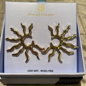 House of Harlow 1960 Gold Sunburst Earrings New in Box